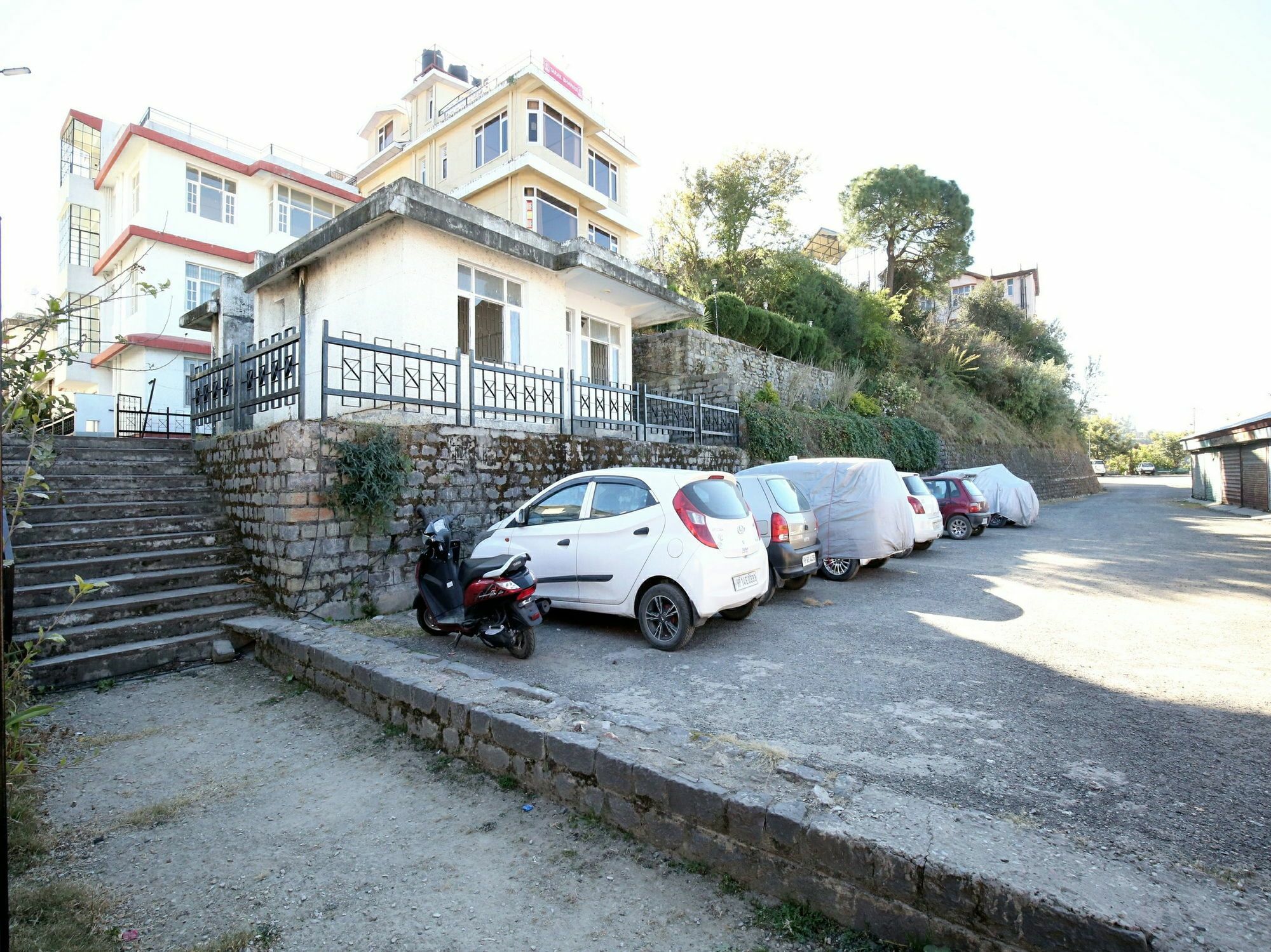 Appartamento Elegant 3Bhk Abode In Shoghi, Shimla Esterno foto